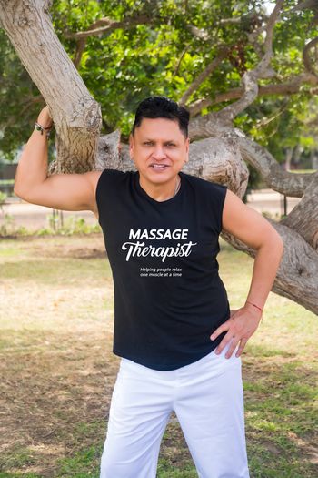 The Art of Massage <i>by Cesar</i>